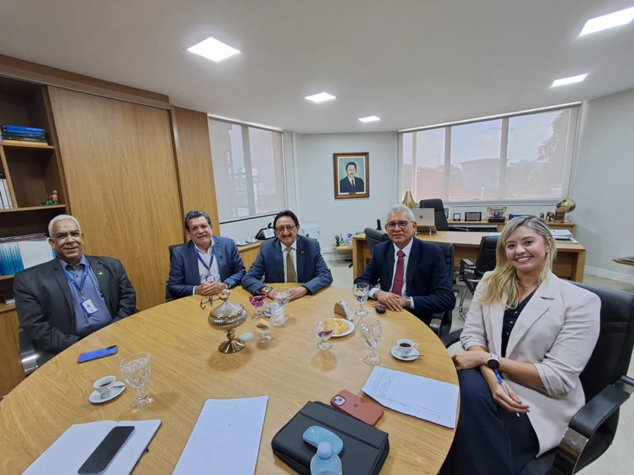 Coordenação do CTE-IRB realiza reunião em Macapá para alinhamento do VIII Simpósio Nacional de Educação
